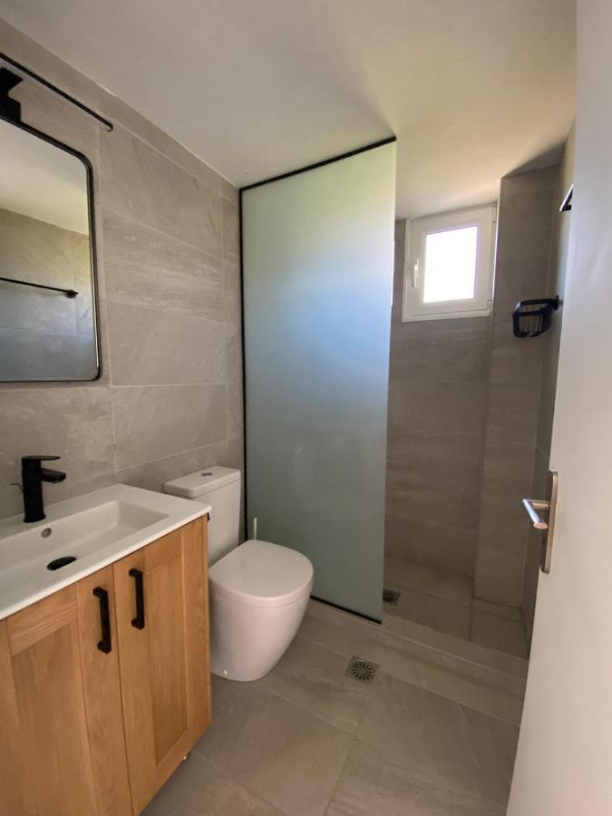 Thassa Beach Apartment No1 Leonidio Bagian luar foto